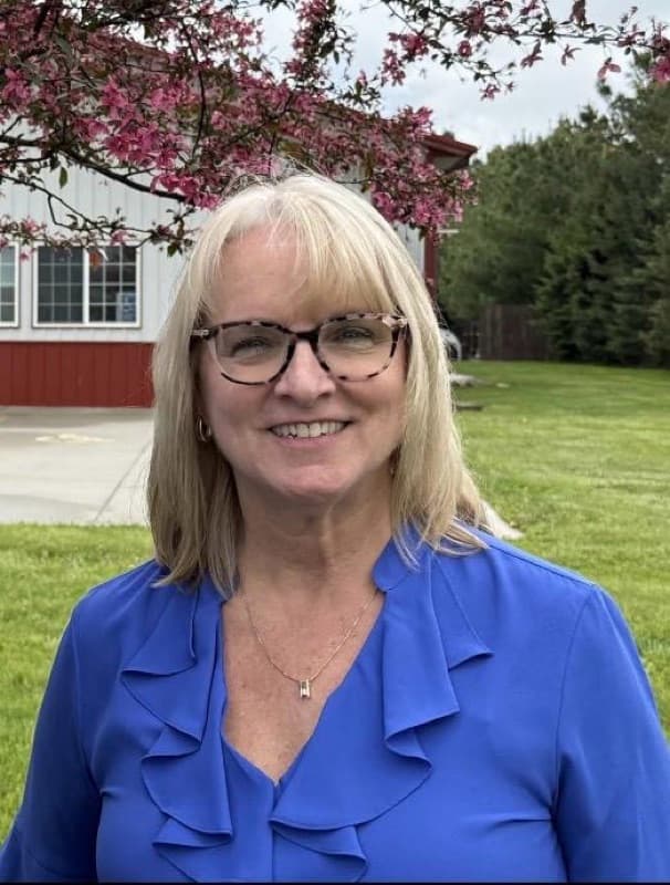 Dawn Gee - General Manager at Bakeris Roofing